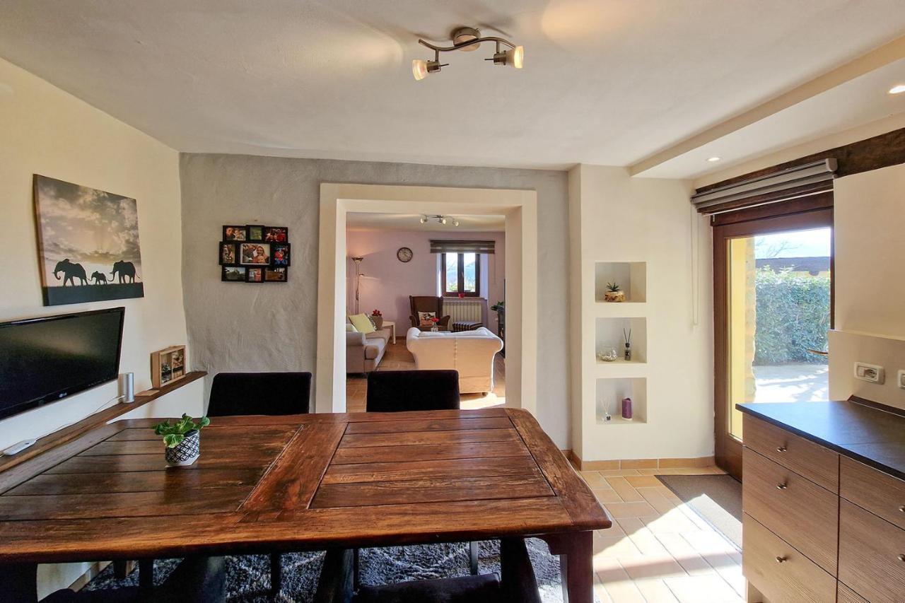 Villa Pilotti Country House Penna San Giovanni Exterior photo