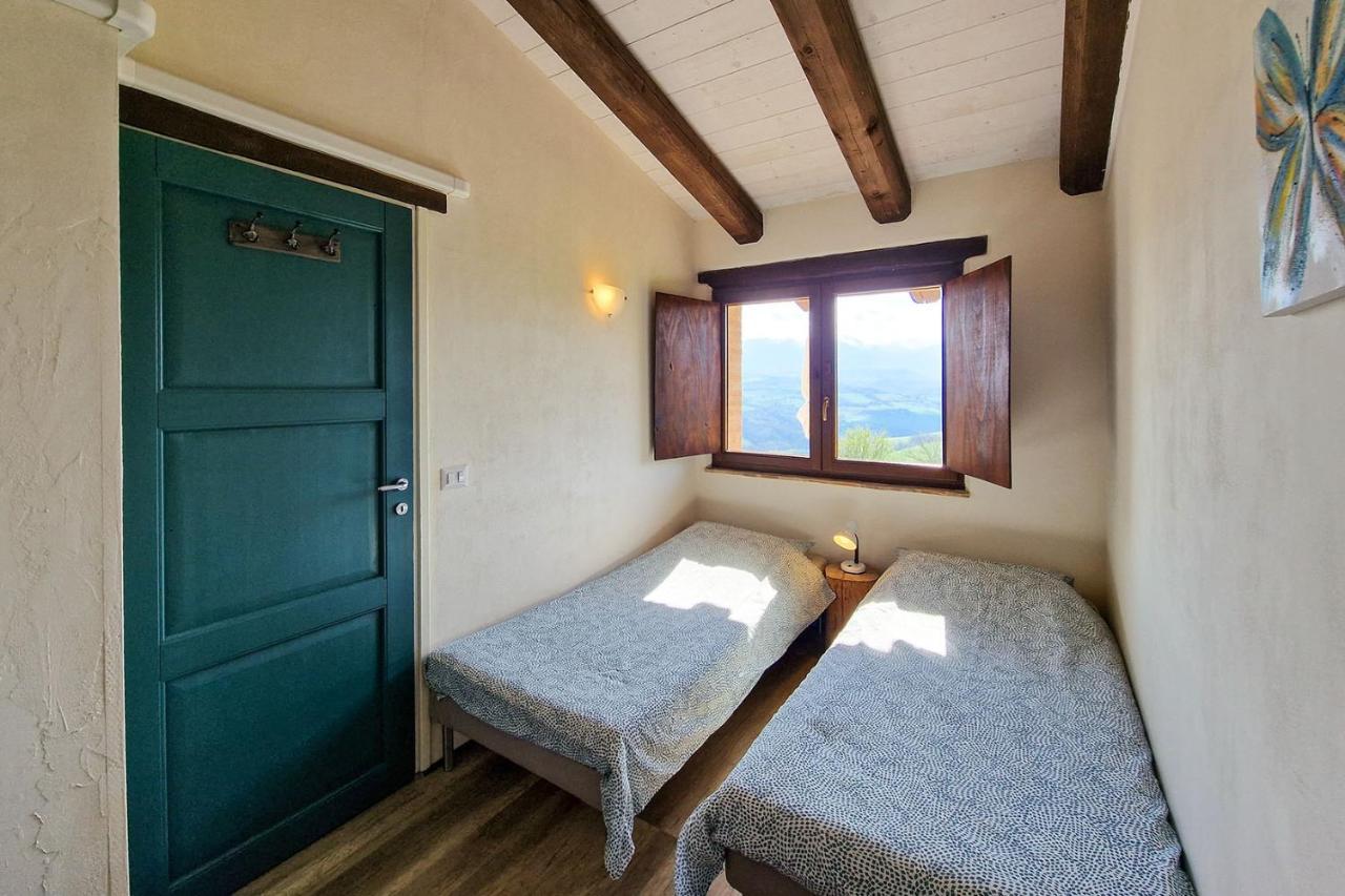 Villa Pilotti Country House Penna San Giovanni Exterior photo