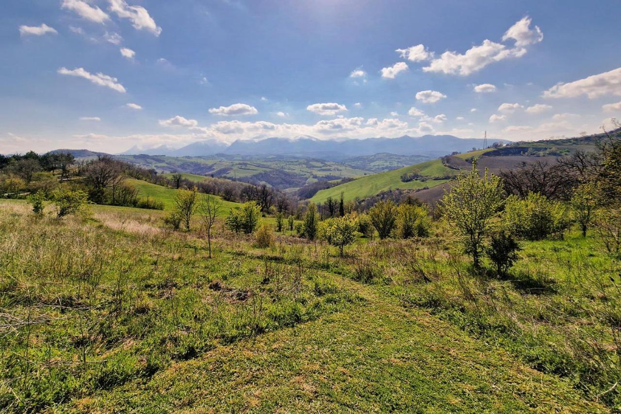 Villa Pilotti Country House Penna San Giovanni Exterior photo